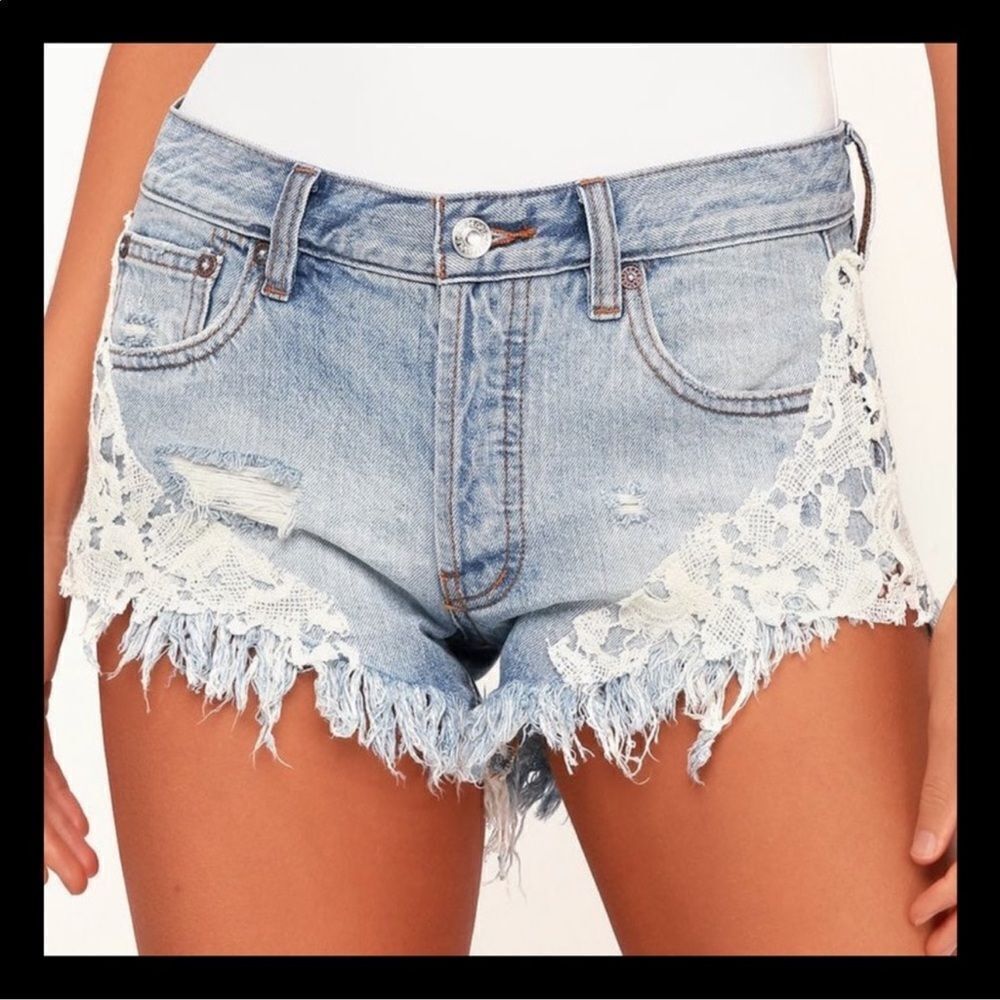 Free People We The Free Good Vibes Jean Mini Shortsโwith White Lace Sizeโ31